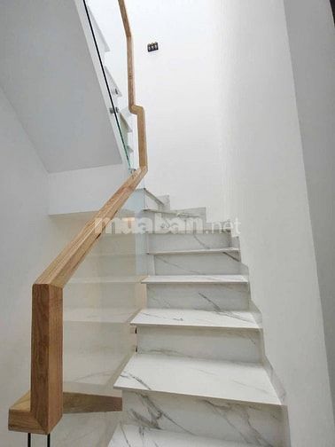 GIẢM SỐC 300TR CÒN 2TỶ200 NHÀ ĐƯỜNG NI SƯ HUỲNH LIÊN, TÂN BÌNH HẺM OTo