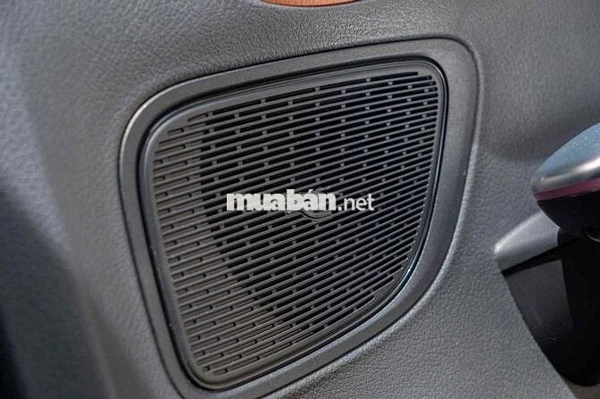 LONG ANH AUTO về Mercedes GLC200 4Matic 2023
