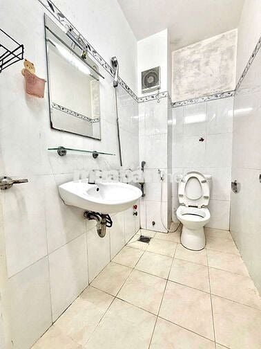 Studio Tách Bếp Full Nội Thất, ở Vạn Kiếp, Khu Phan Xích Long.