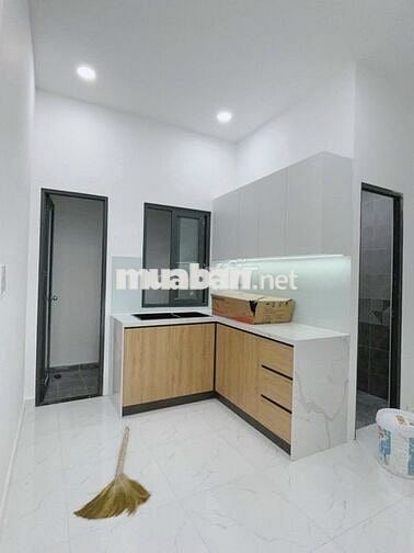 3.950 ty mt đường số 6 HBP. Thủ Đức 70m2. Cả khu vực 1 căn