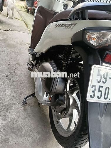 Xe Vision màu trắng của Honda sản xuất