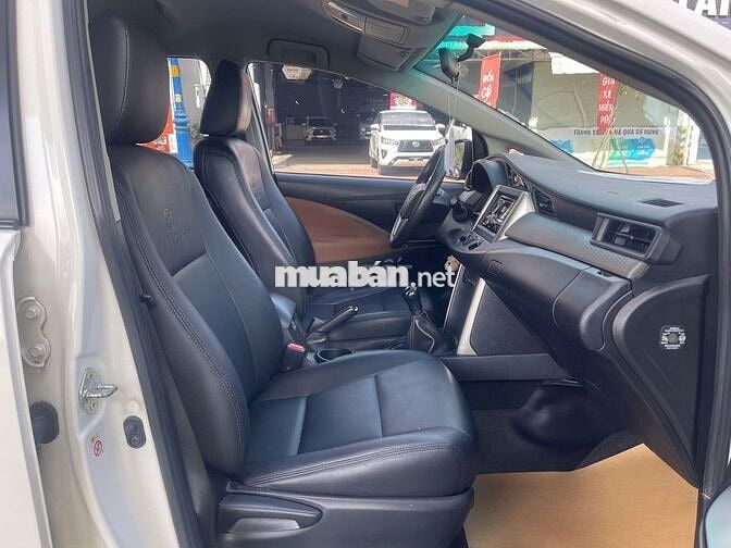 Toyota Innova 2020-Số sàn -Trả trước 205tr nhận xe