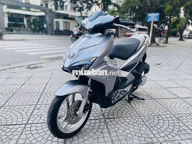HONDA AIR BLADE125FI 3D XÁM BẠC XE 1 CHỦ ĐI TỪ ĐẦU