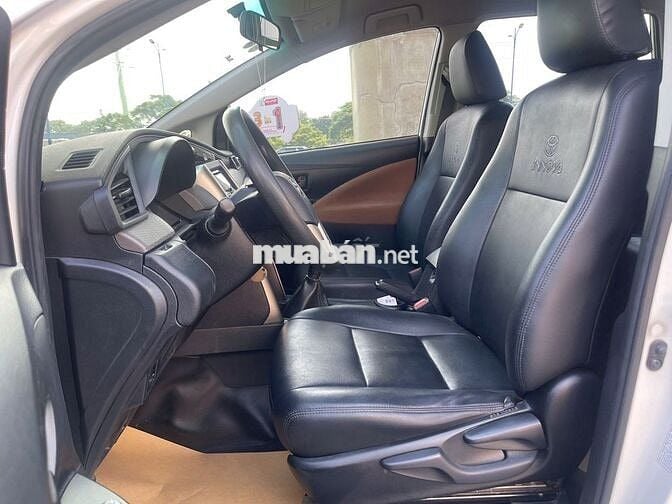 Toyota Innova 2020-Số sàn -Trả trước 205tr nhận xe