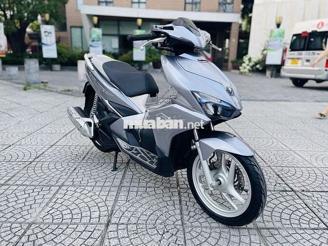 HONDA AIR BLADE125FI 3D XÁM BẠC XE 1 CHỦ ĐI TỪ ĐẦU