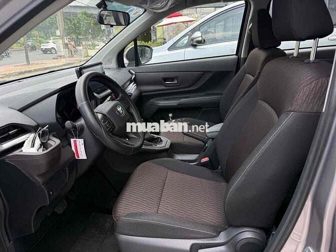 Toyota Avanza Premio 2024 CVT - 5000 km