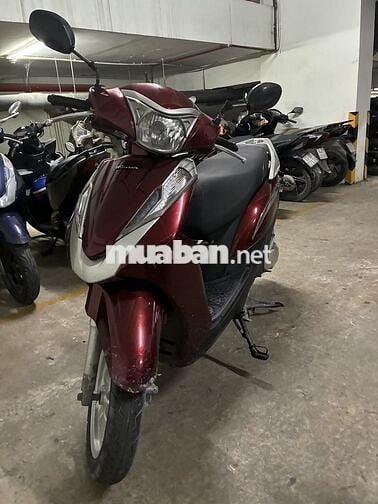 Xe máy Honda Lead màu đỏ đô đời 2015