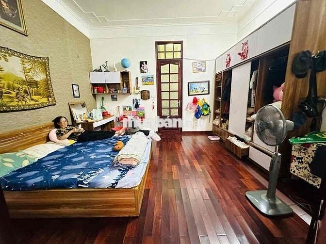 OTO DỪNG ĐỖ NGÀY ĐÊM - 10M RA MẶT PHỐ HOÀNG QUỐC VIỆT - ĐẦU TƯ ĐỈNH