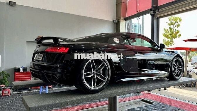 Audi R8 V10 Plus Đen đời 2015, 29000 km