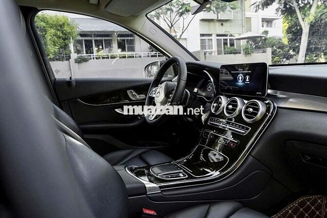 Mercedes Benz GLC 2021 200 - 55000 km