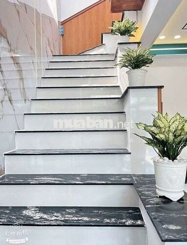Cần bán nhà trệt lầu 3 phòng ngủ ở Bình Chánh 465tr gần Điện Máy Xanh