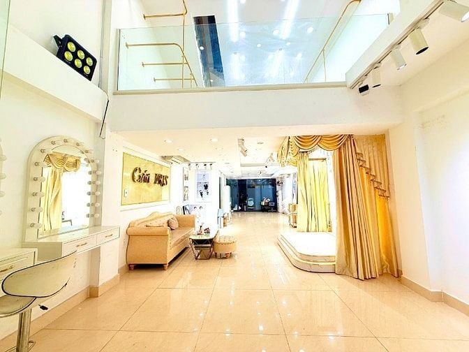 Bán nhà Hẻm 2 XH né nhau đường Trường Sa thông Lê Văn Sỹ, 5X18 Lầu