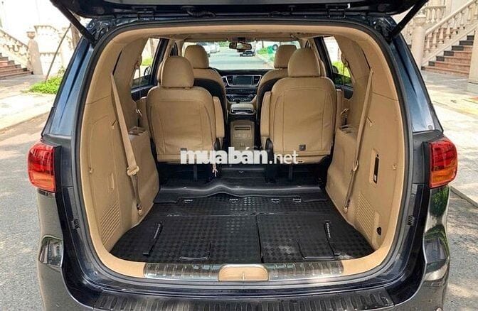 Kia Sedona 2020 DAT Luxury - 99000 km