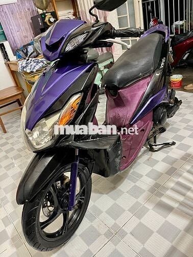 Xe máy Yamaha Luvias màu tím, sản xuất 2011