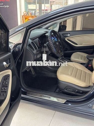 Kia Cerato sx 2018 1.6 màu xanh đen 1 chủ