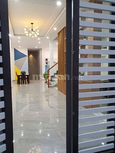 Bán nhà ngay Lê Quang Định , P11, Bình Thạnh - 6,2x15m - 2 Lầu