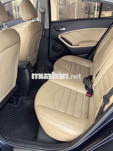 Kia Cerato sx 2018 1.6 màu xanh đen 1 chủ
