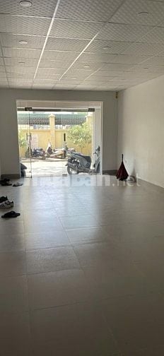 CHO THUÊ MẶT BẰNG TẦNG 1 TẠI PHỐ PHÙNG CHÍ KIÊN, CẦU GIẤY, HN