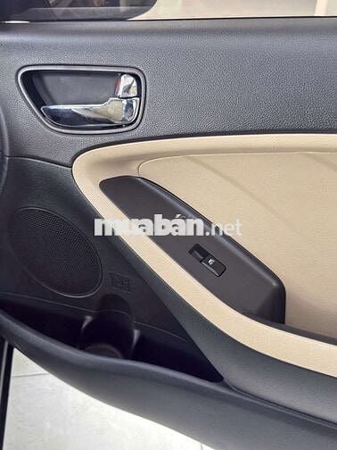 Kia Cerato sx 2018 1.6 màu xanh đen 1 chủ