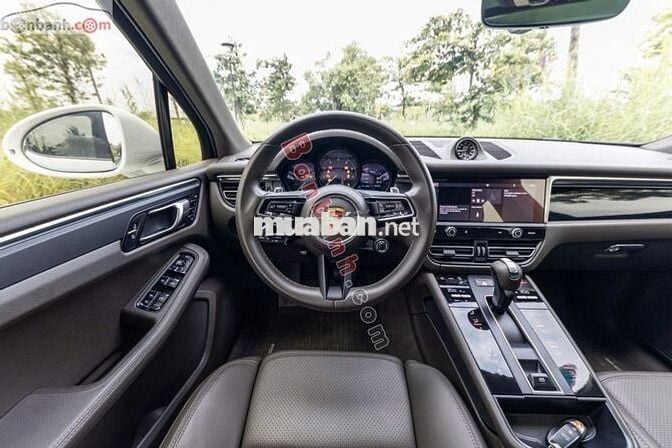 Porsche Macan 2.0 2022 - 3 Tỷ 399 Triệu