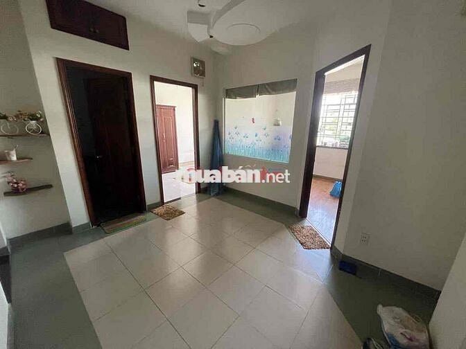 CHO THUÊ NHÀ 7x18 TRỆT HẦM 3L SÂN THƯỢNG KD TỰ DO Q3