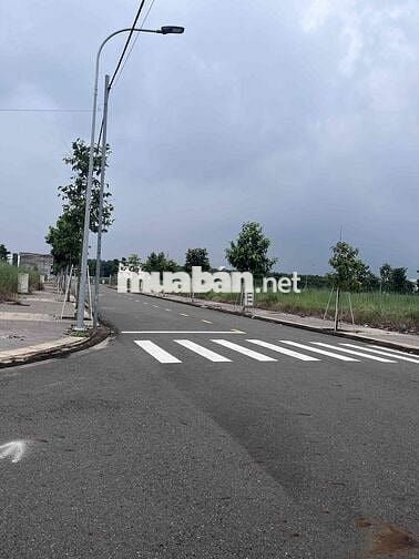 Bán Đất nền dự án Century City, 2,4 tỷ, 100m2, view đẹp tại ĐT 769, Bì