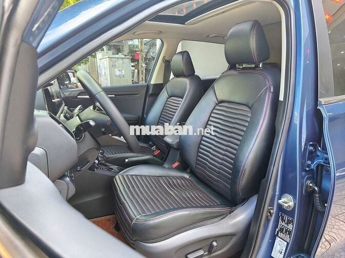Kia Sonet Premium 1.5 AT 2022, chạy ít, màu tươi