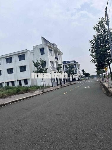 Bán Đất nền dự án Century City, 2,4 tỷ, 100m2, view đẹp tại ĐT 769, Bì
