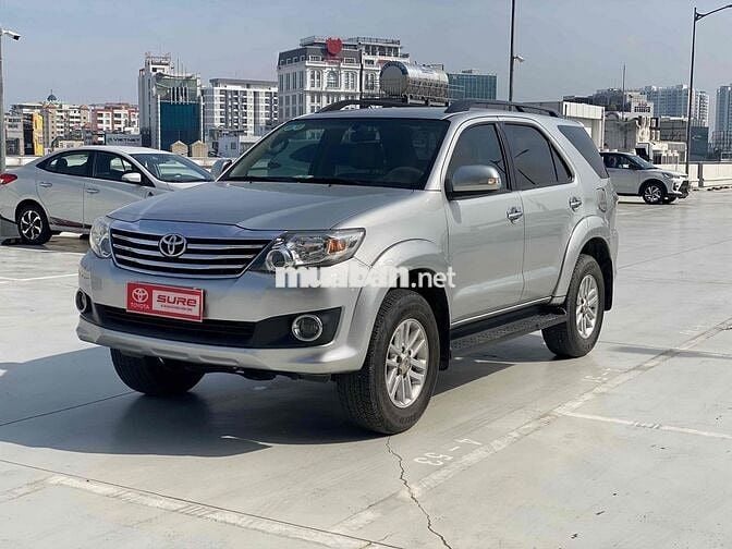 Toyota Fortuner 2014 2.7V 4x2 AT - 127000 km