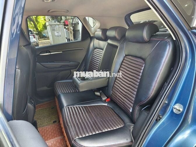 Kia Sonet Premium 1.5 AT 2022, chạy ít, màu tươi