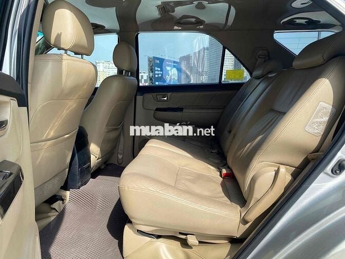 Toyota Fortuner 2014 2.7V 4x2 AT - 127000 km