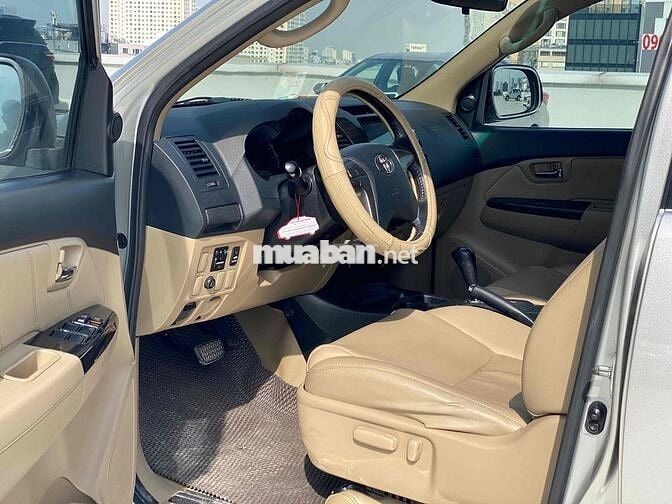 Toyota Fortuner 2014 2.7V 4x2 AT - 127000 km