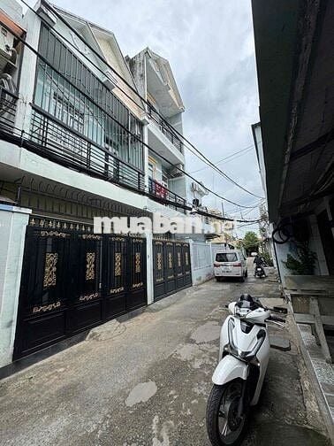 Bán nhà 4x11m đg Lê Văn Lương, ngay công an xã Phước Kiển