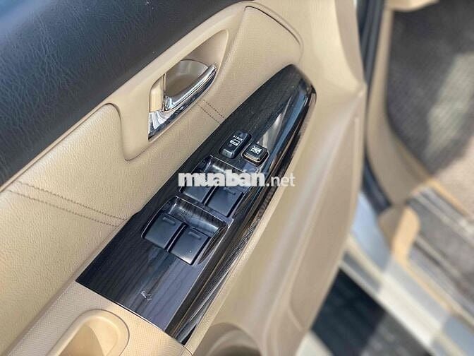 Toyota Fortuner 2014 2.7V 4x2 AT - 127000 km