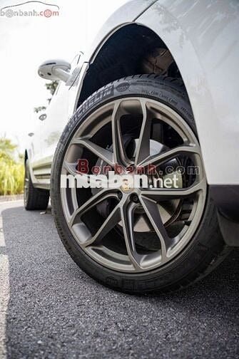 Porsche Macan 2.0 2022 - 3 Tỷ 399 Triệu