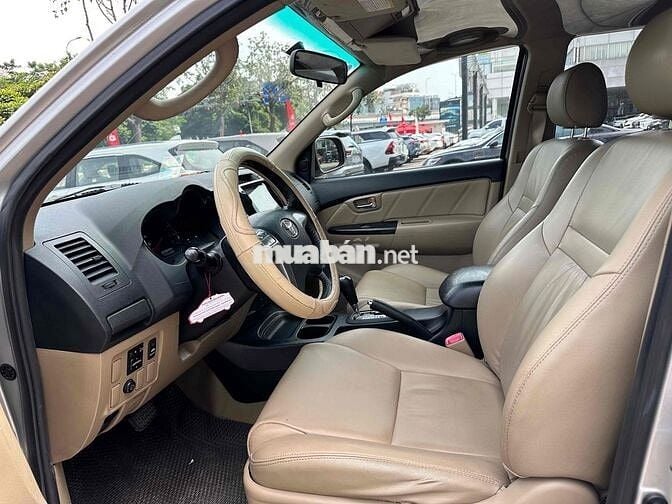 Toyota Fortuner 2014 2.7V 4x2 AT - 7c tự động Xăng