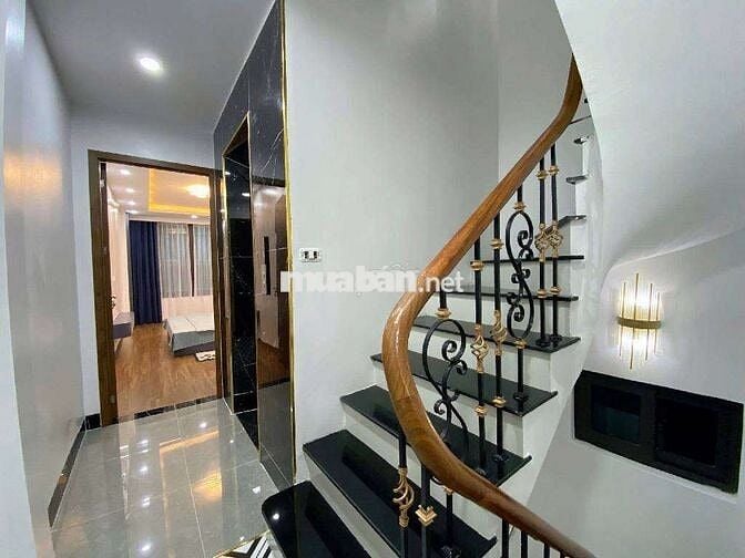 Chính chủ bán nhà Quang Tiến - Đại Mỗ 37m, 5T thang máy chỉ 6,2 tỷ