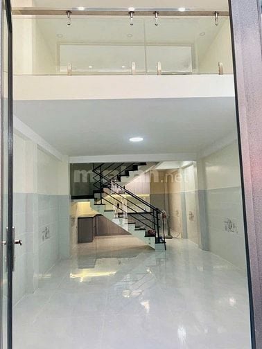 Chính chủ cho thuê nhà mặt tiền 745 Lạc Long Quân, P10, Q.TB