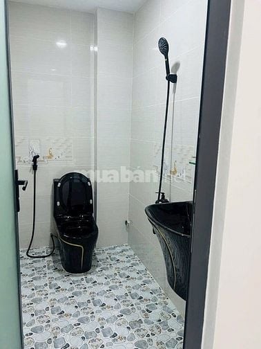 Chính chủ cho thuê nhà mặt tiền 745 Lạc Long Quân, P10, Q.TB