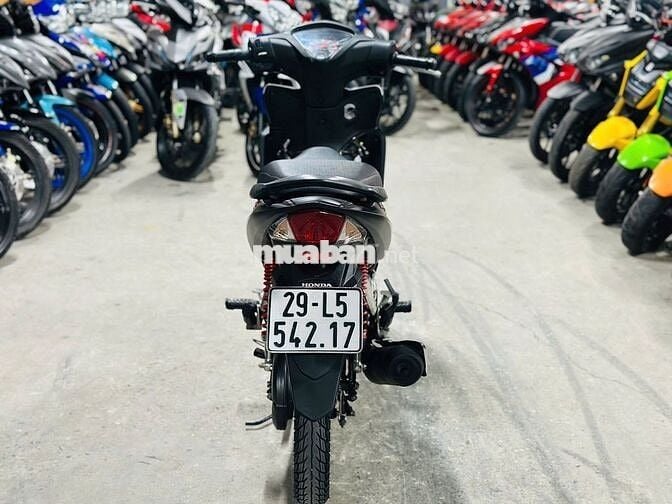 XE MÁYTHANHTÙNG_WAVE RSX FI TRẮNG BIỂN 29 VÀNH ĐÚC