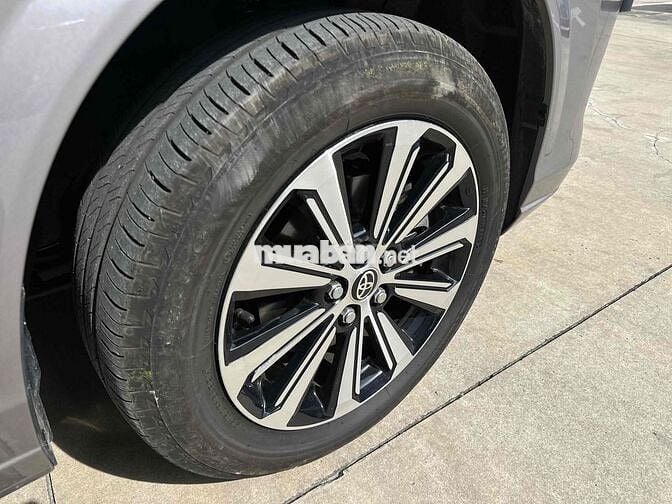 Toyota Avanza Premio 2024 - 4700 km HÃNG TOYOTA