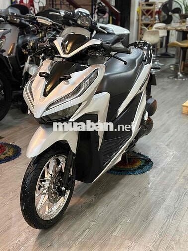 Vario 150 bạc pocher 2022 siêu đẹp nợ xấu đưa 12tr