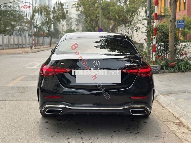 Mercedes Benz C300 AMG 2022 - 1 Tỷ 699 Triệu