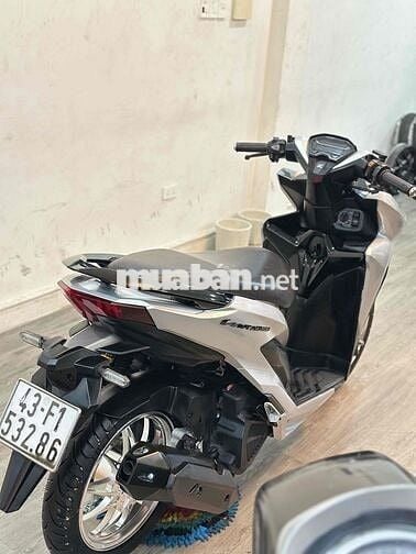 Vario 150 bạc pocher 2022 siêu đẹp nợ xấu đưa 12tr