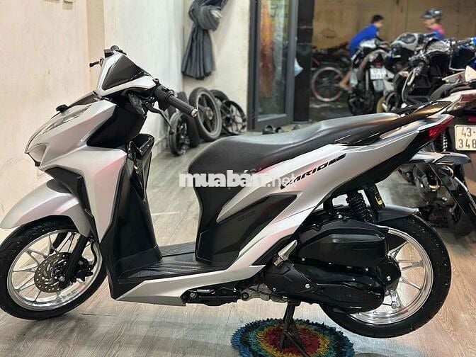 Vario 150 bạc pocher 2022 siêu đẹp nợ xấu đưa 12tr