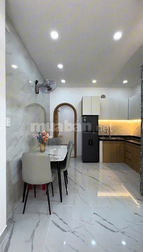 Nhà hoàn công đường Trần Văn Hoàng, Tân Bình. Giao Lý Thường Kiệt
