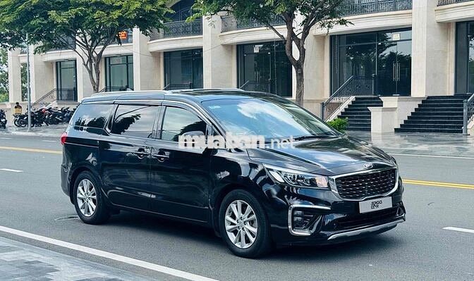Kia Sedona 2019 Luxury D - 90000 km