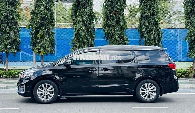 Kia Sedona 2019 Luxury D - 90000 km
