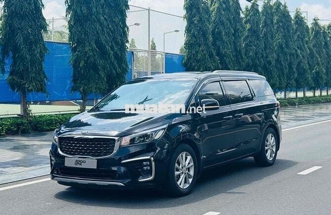 Kia Sedona 2019 Luxury D - 90000 km