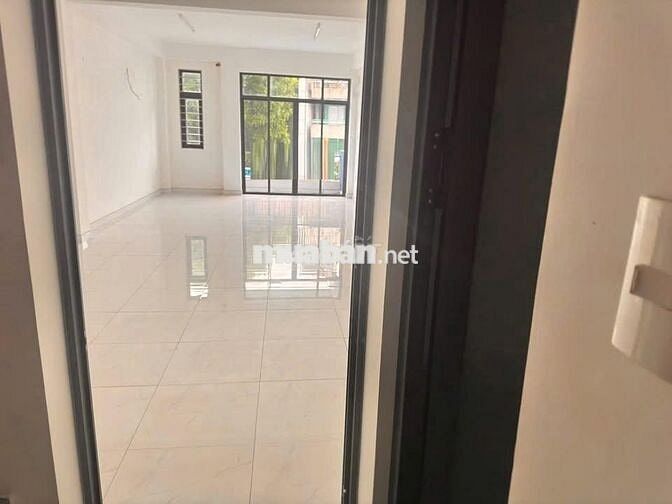 Mặt tiền Ba Tháng Hai Q10 – Đoạn đẹp sầm uất – Giá chỉ 50 triệu/tháng